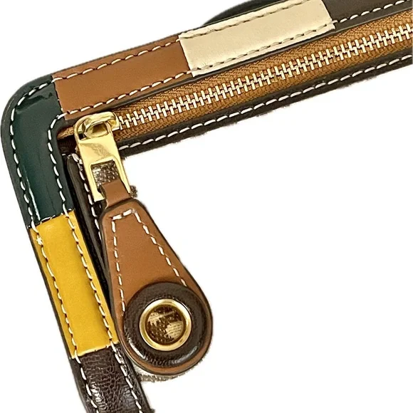 Tory Burch 𝐵𝑜𝘩𝑒𝑚𝑖𝑎𝑚 𝑇 𝑀𝑜𝑛𝑜𝑔𝑟𝑎𝑚 Snap Wallet